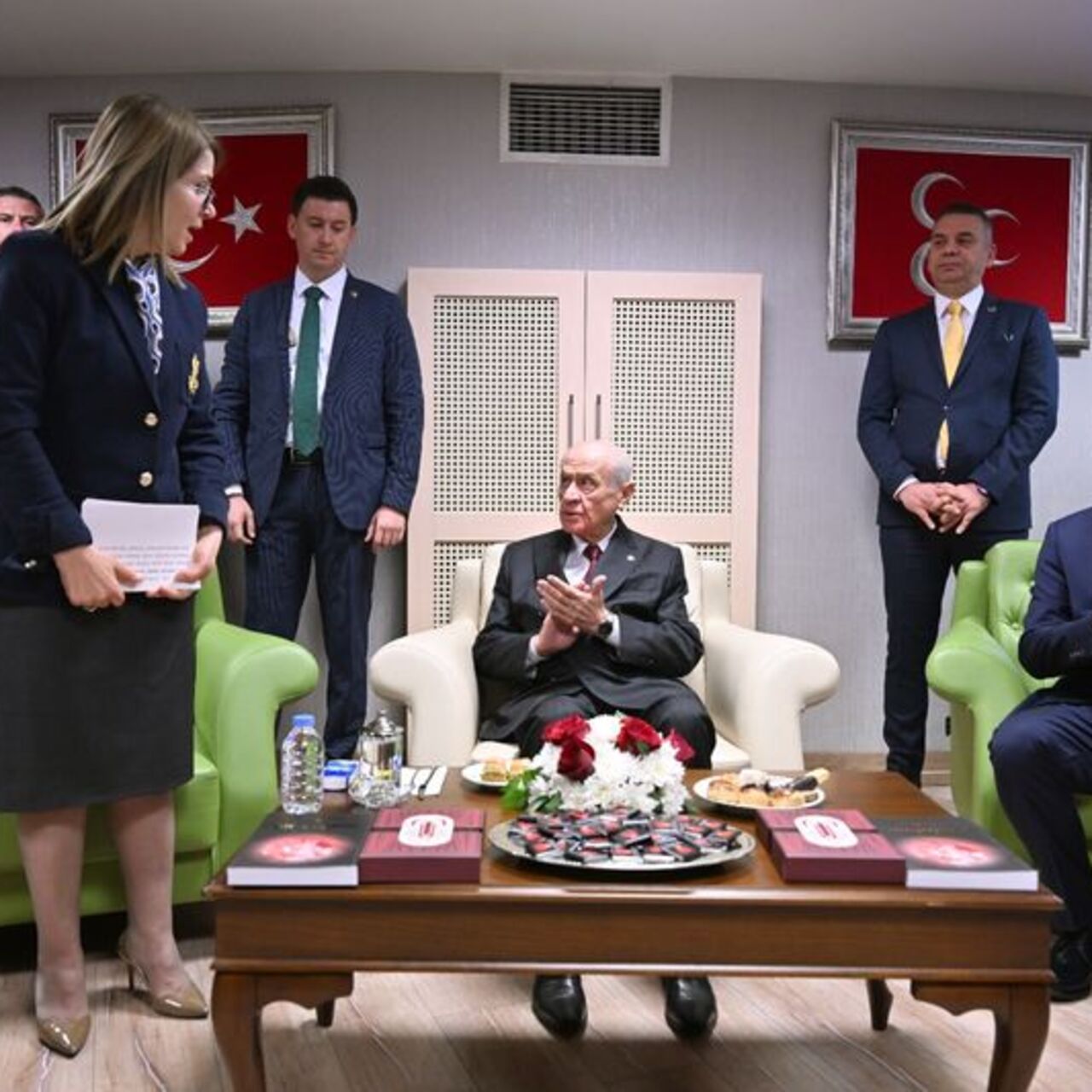 Siyaset ve Liderlik Okulu'nu açtı