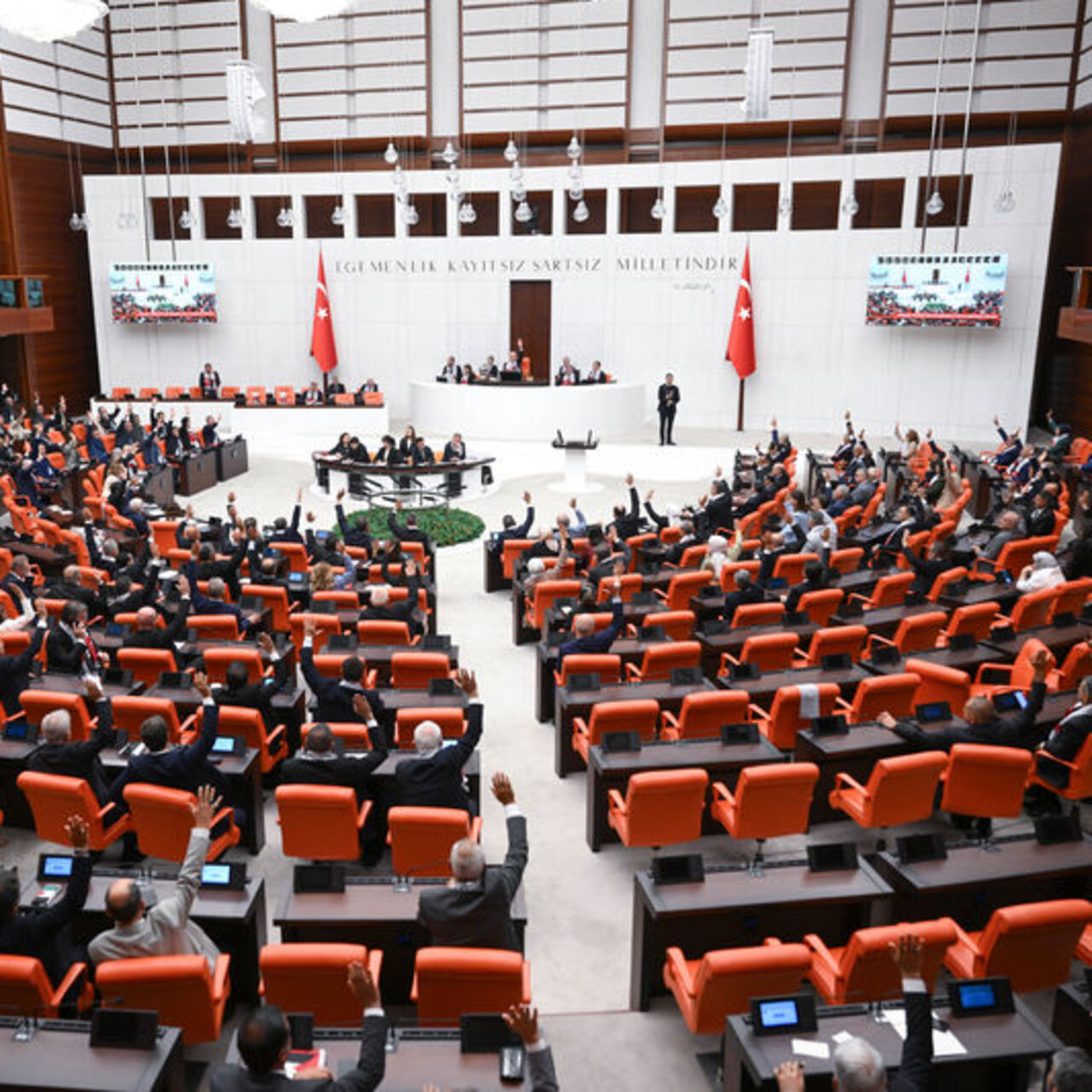 Trafik Kanunu teklifi görüşülecek