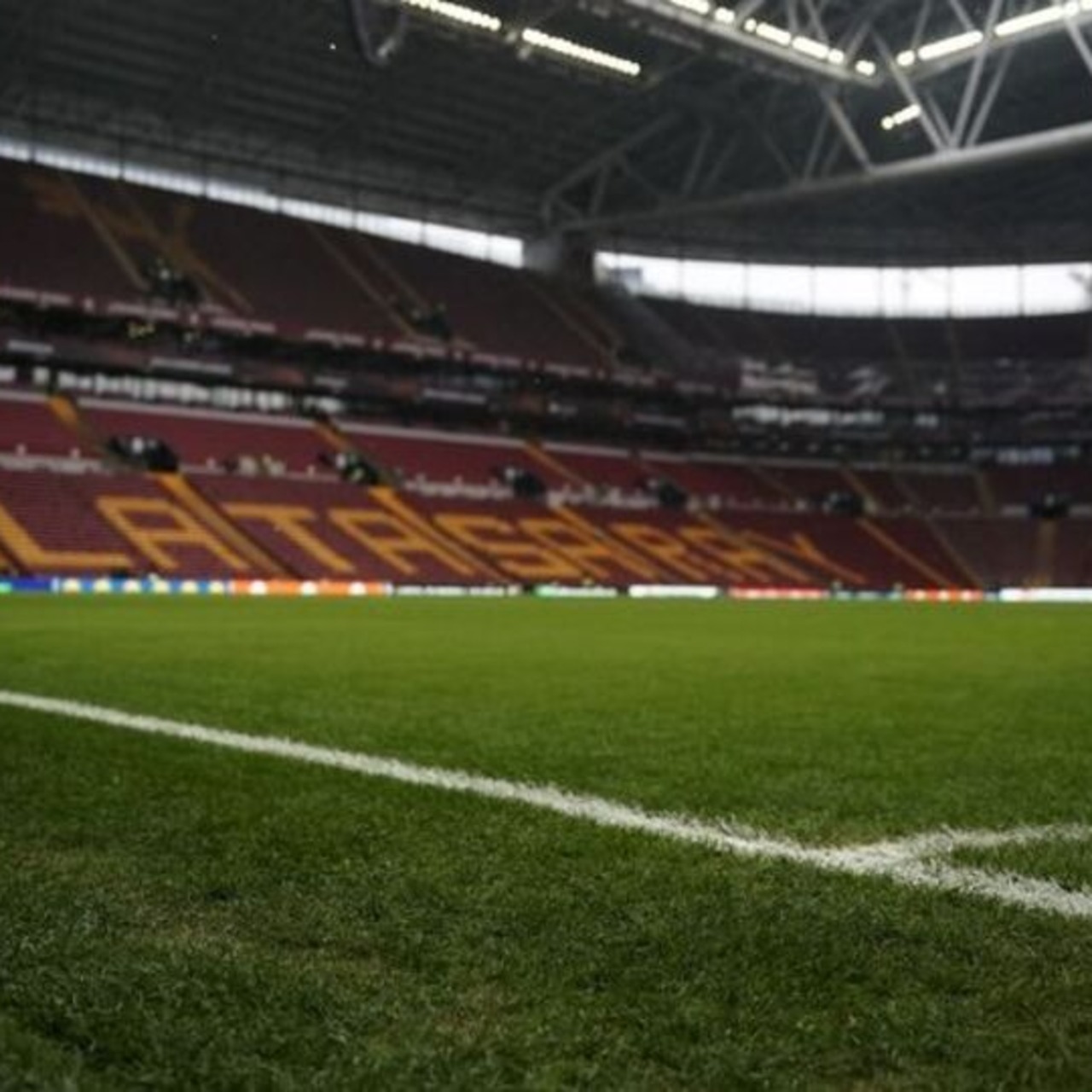 Galatasaray'da zemin için acı rapor!