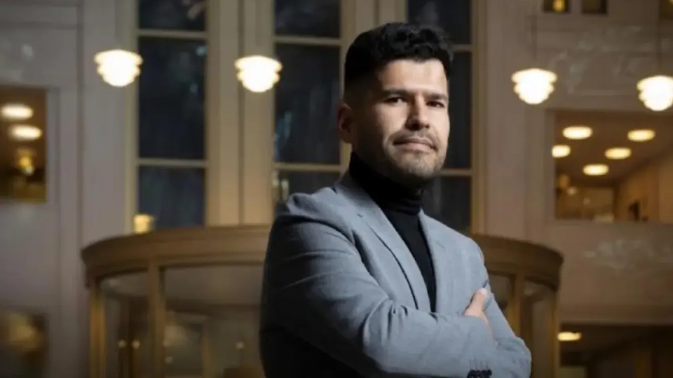 Hollanda'da 'yılın memuru' adayı