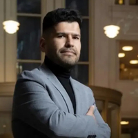 Hollanda'da 'yılın memuru' adayı