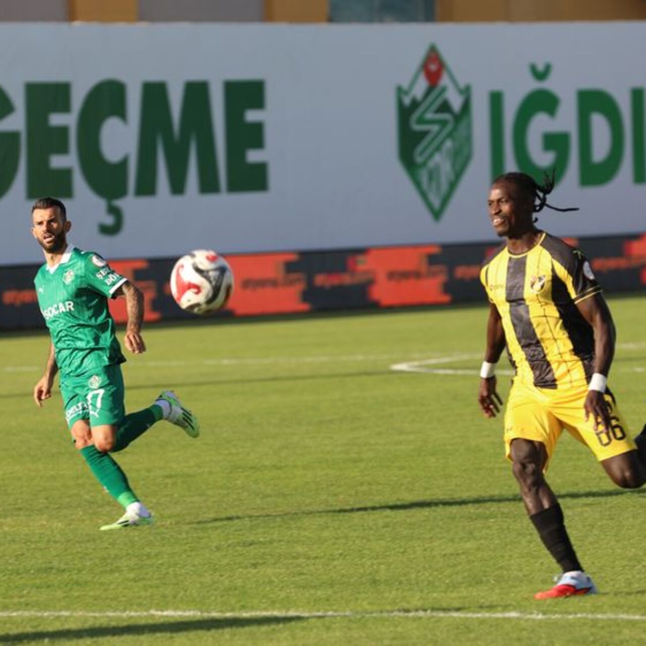 Iğdır FK sahasında 2 golle yendi!