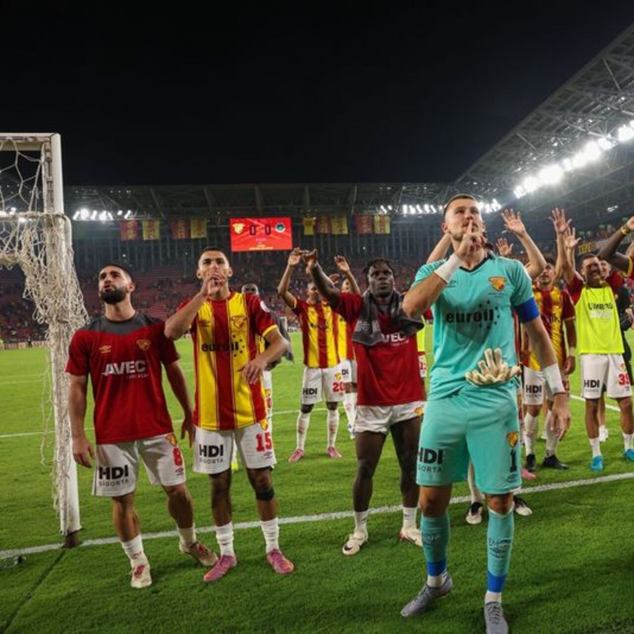 Göztepe, savunmasıyla dikkat çekiyor!