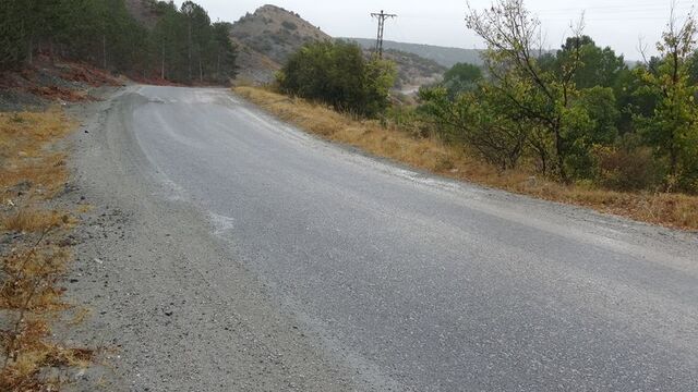 Köylülerden taş ocağı tozu ve asfalt tepkisi