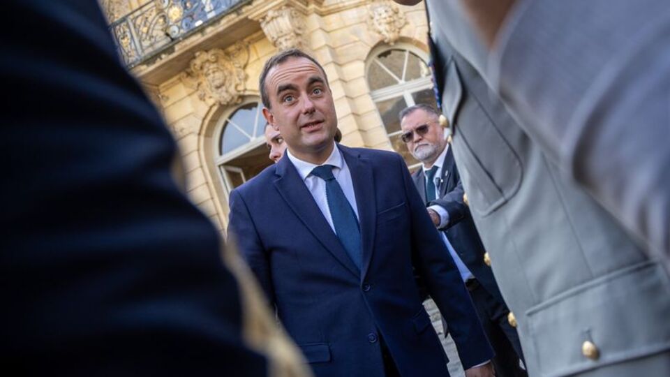 Fransa Başbakanı Lecornu istifa etti