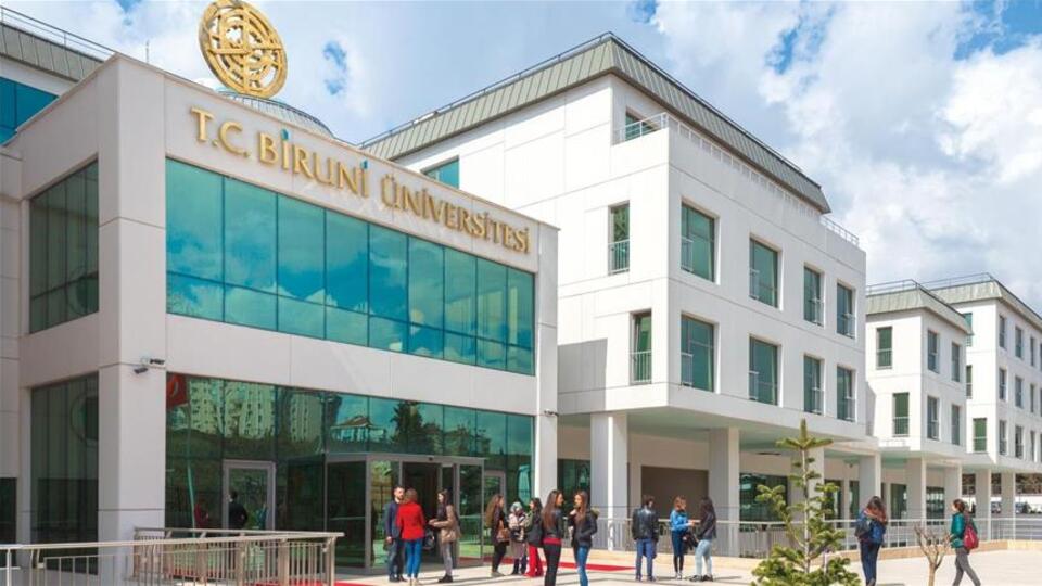 Biruni Üniversitesi nerede?