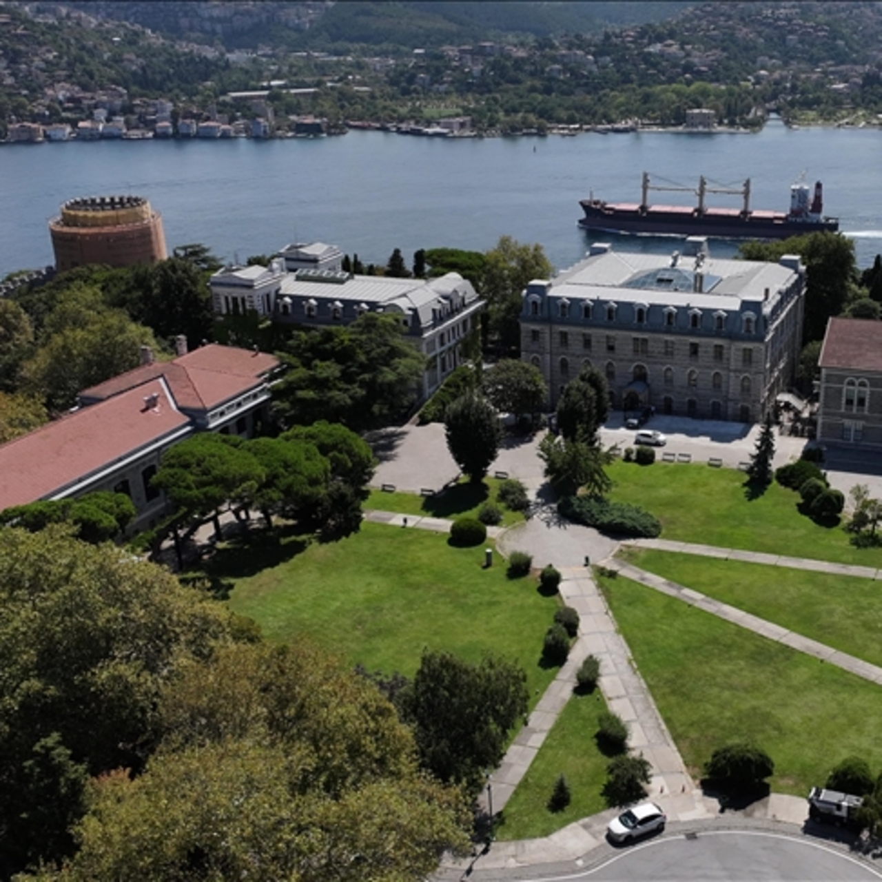 Boğaziçi Üniversitesi nerede?