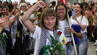 Thunberg ve bir kısım aktivistler Atina'da