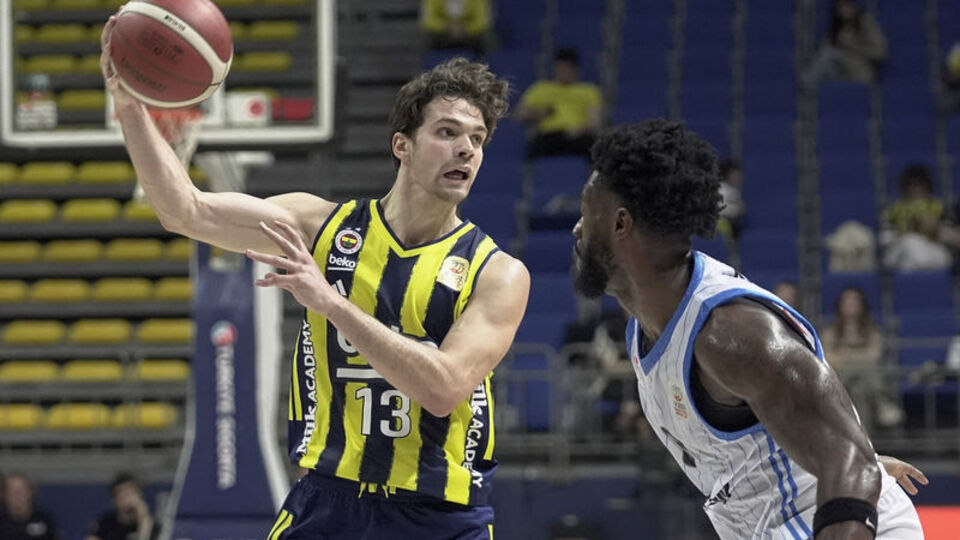 Fenerbahçe Beko deplasmanda farklı galip!