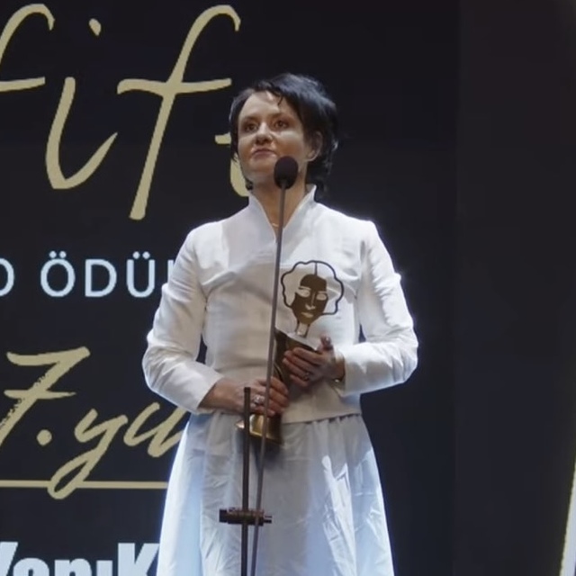 Afife Tiyatro Ödülleri sahiplerini buldu