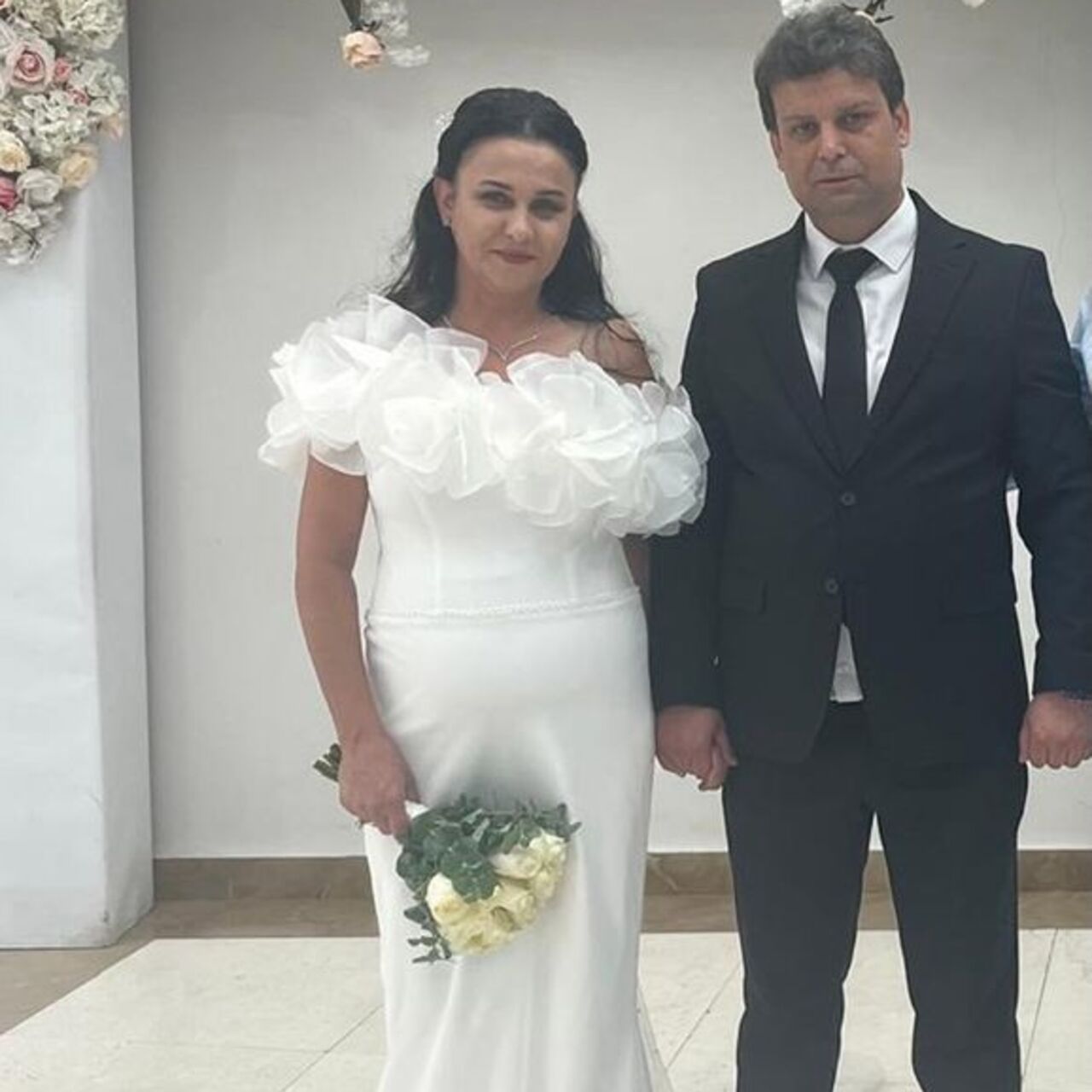 6 ay önce evlendiği kadını öldürdü!