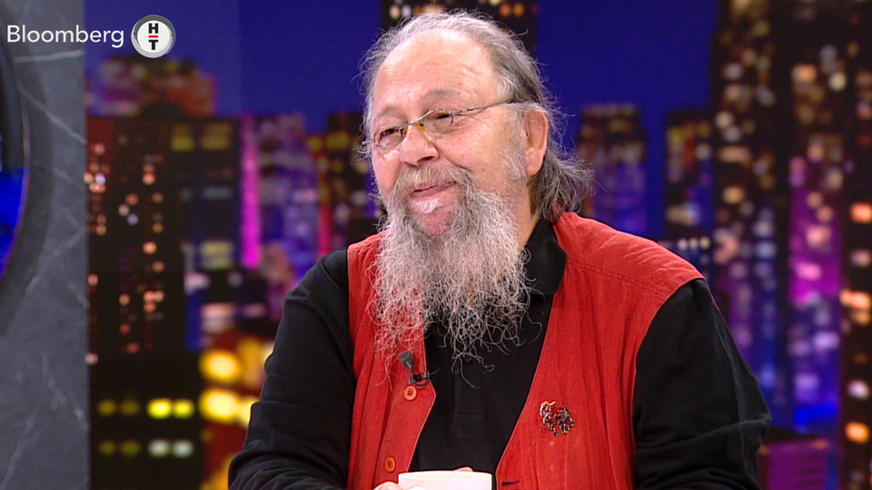 "Bilet fiyatlarını artırıyorlar"