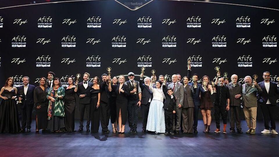Devlet Tiyatroları Afife gecesinde 5 ödül aldı