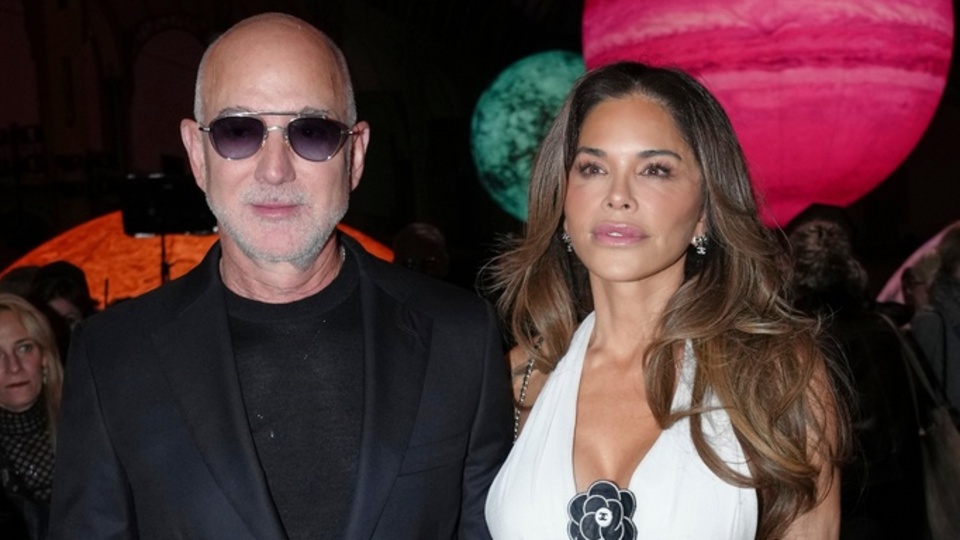 Yeni evliler Paris'te