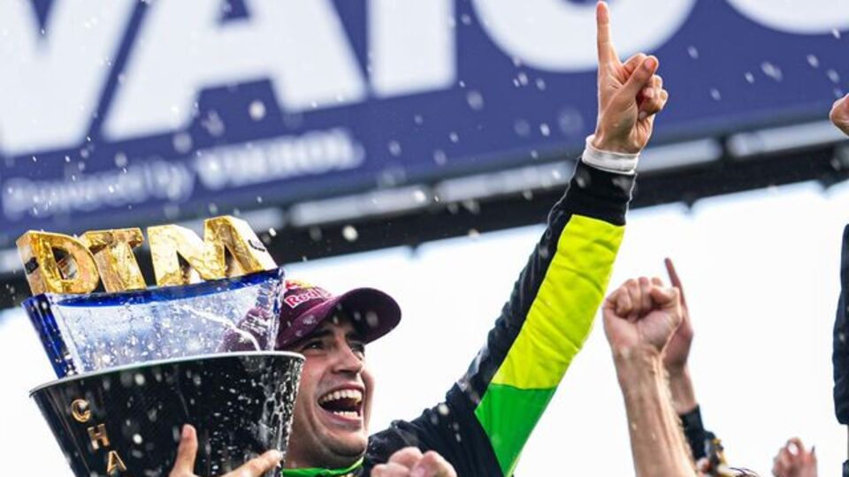 "Motorsporları tarihinin en heyecanlı finişi"