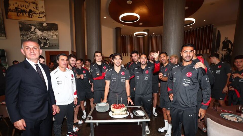 Ferdi'ye sürpriz doğum günü kutlaması!