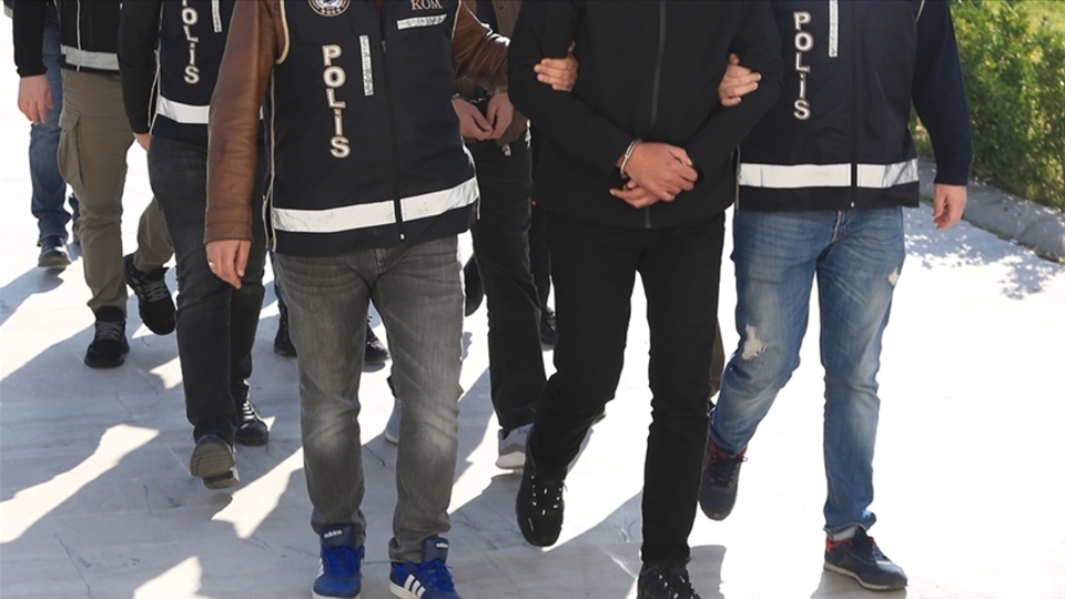 22 kişi rüşvetten gözaltında