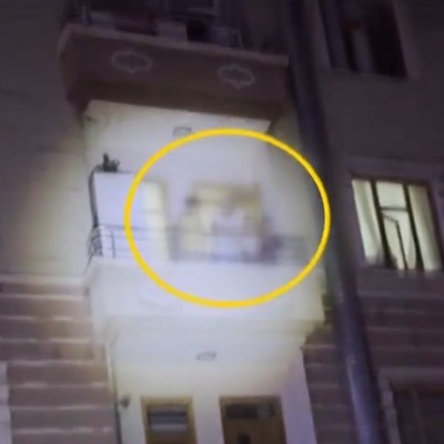 3 çocuğunu bıçakla rehin aldı!
