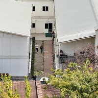 Ünlü isimlere uyuşturucu operasyonu!