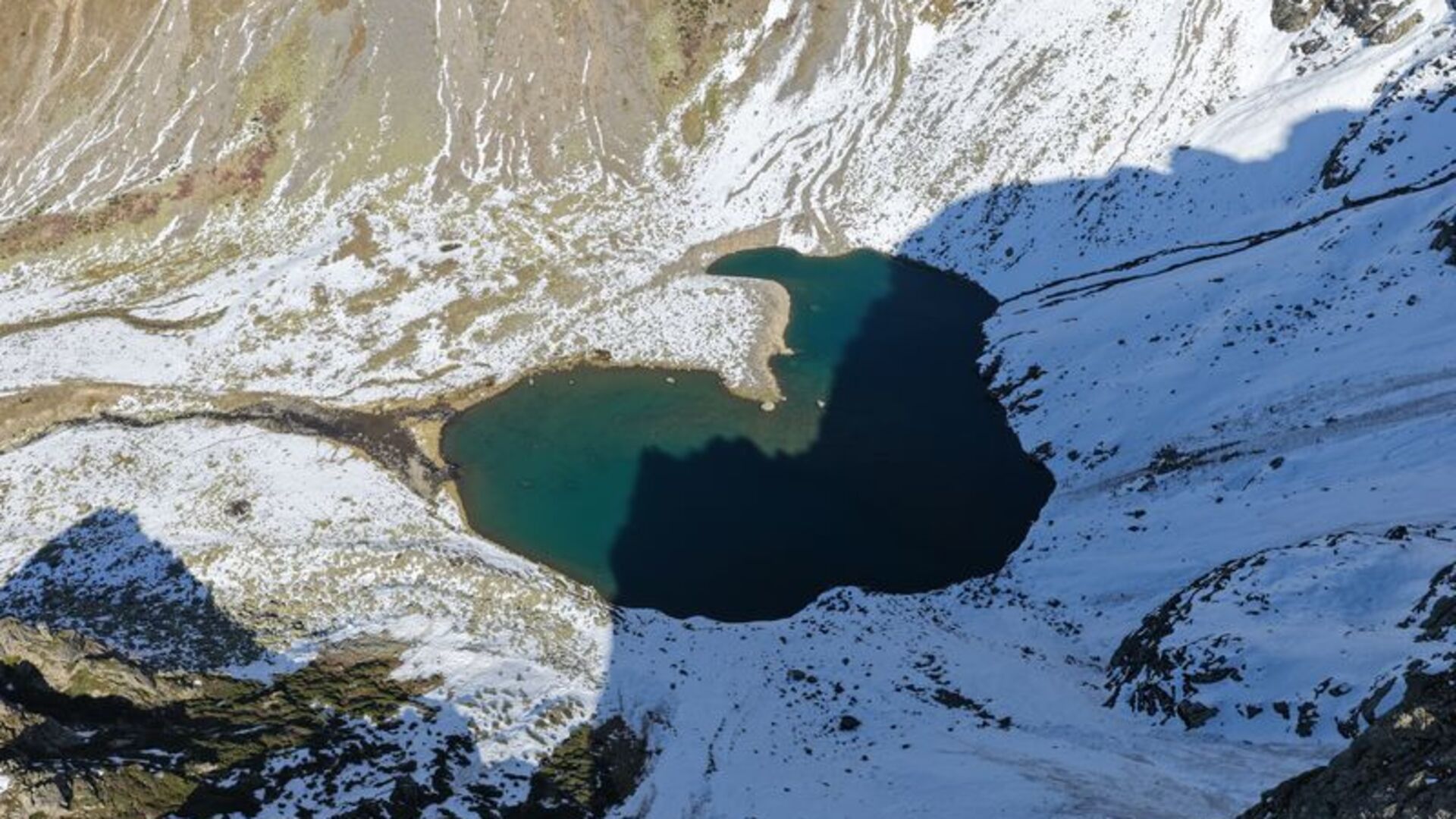 Kaçkar'ın kalpli gölünde aksiyon dolu uçuş