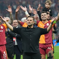 Cimbom zorlu virajda!