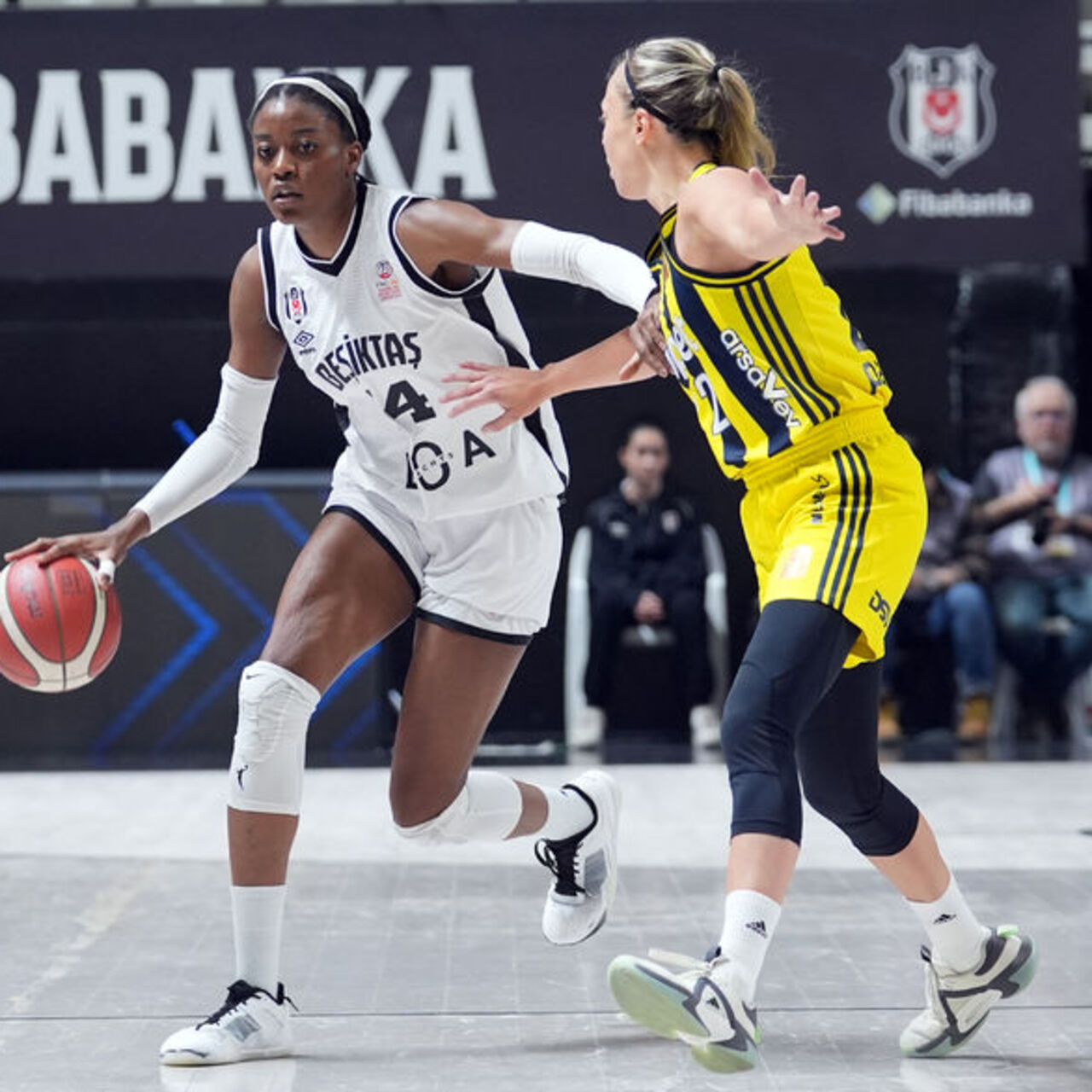 Beşiktaş BOA, Polonya'da galibiyet peşinde!