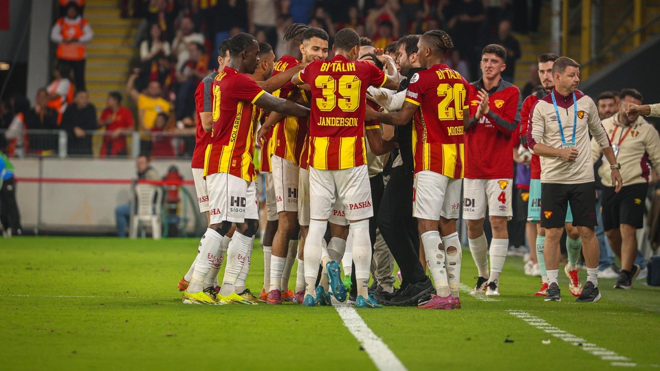 Göztepe, savunmada Avrupa'daki takımları geçti