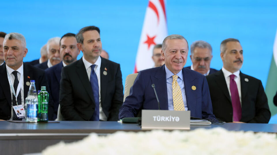 Cumhurbaşkanı Erdoğan'dan Azerbaycan dönüşü açıklamalar