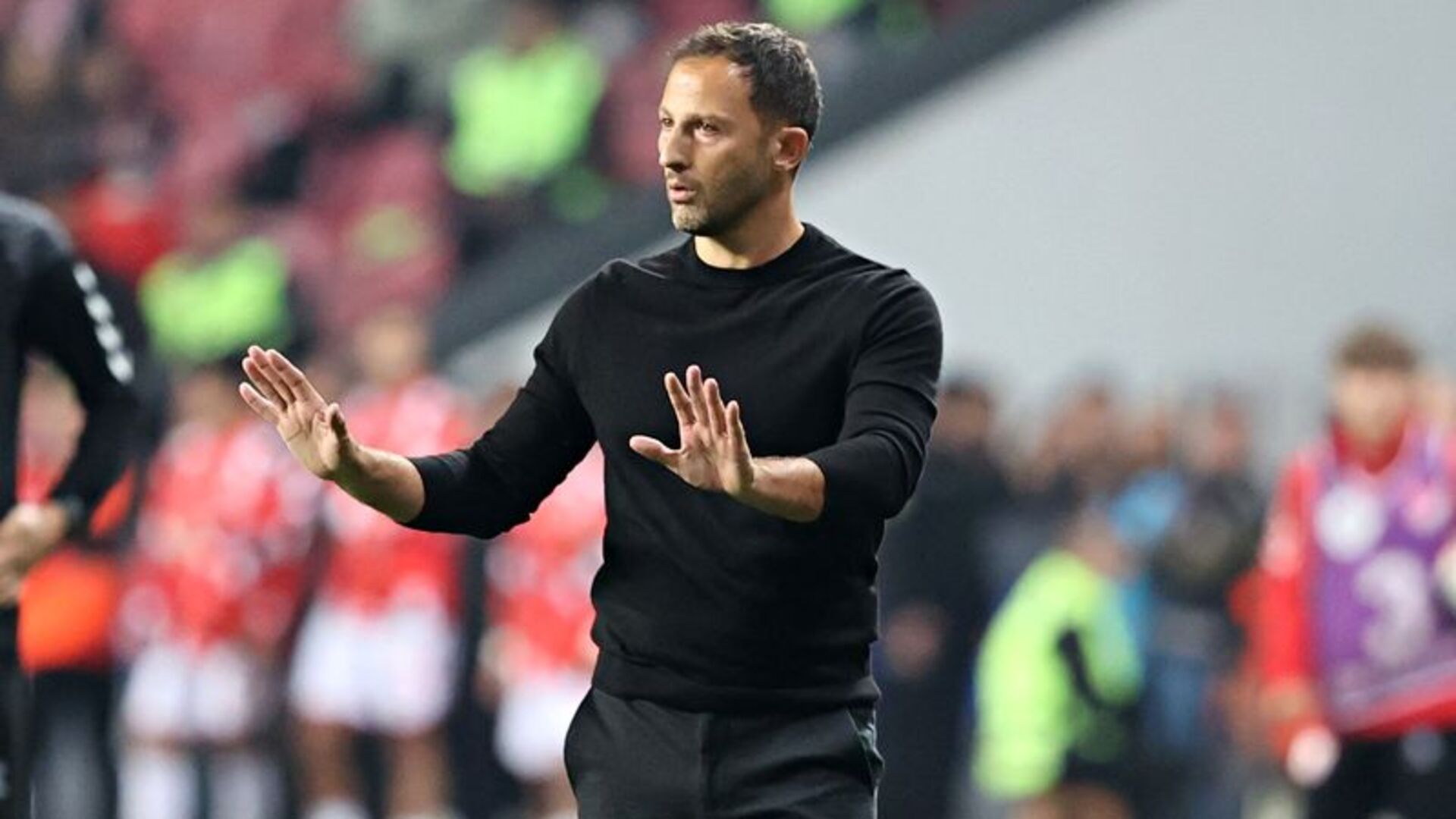 Fenerbahçe'de OHAL: Kadro dışı kararları gündemde! - Fenerbahçe Haberleri