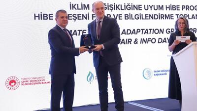 Mersin Büyükşehir'in iklim projesine başarı plaketi