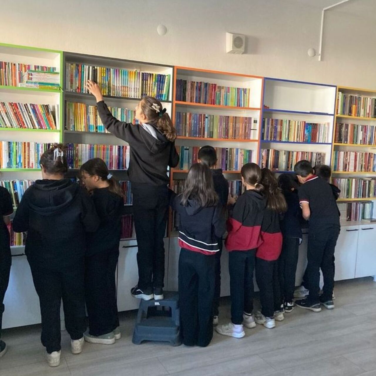 Erzurumlu öğretmen öğrencileri için kütüphane kurdu
