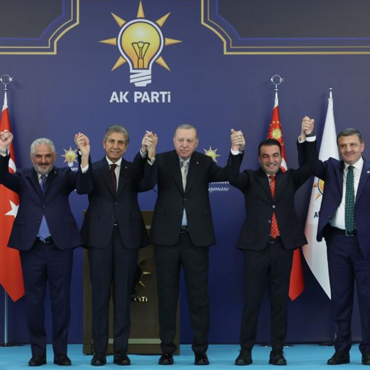 7 belediye başkanı AK Parti'ye katıldı