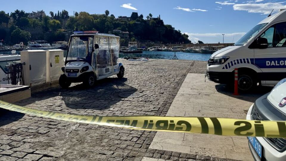 Antalya'da denizde cansız beden bulundu