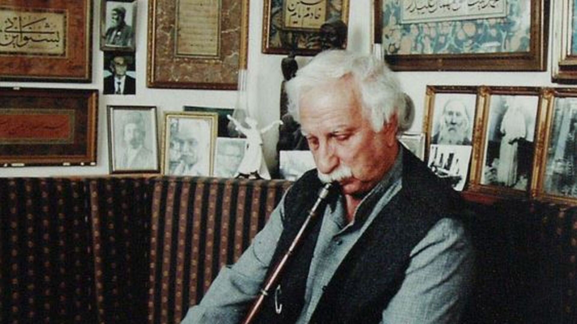 Neyzen, ebru sanatçısı ve fotoğrafçı Niyazi Sayın, İstanbul'da 98 yaşında vefat etti