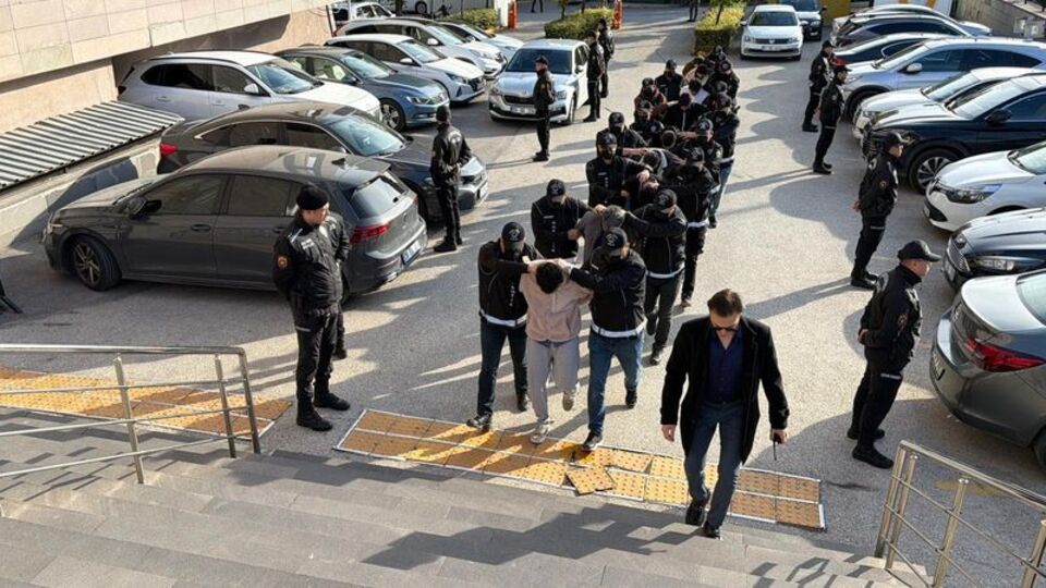 Eskişehir'de uyuşturucu operasyonu: 8 tutuklama