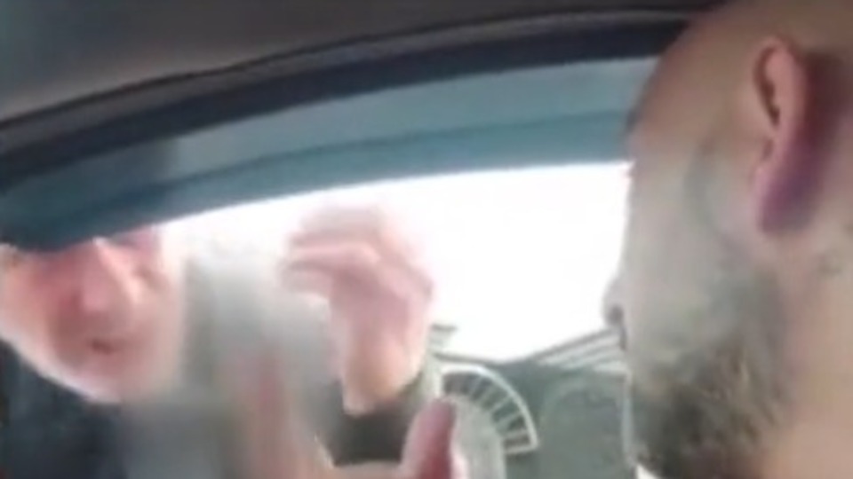 Taksiciyi çıldırttı!