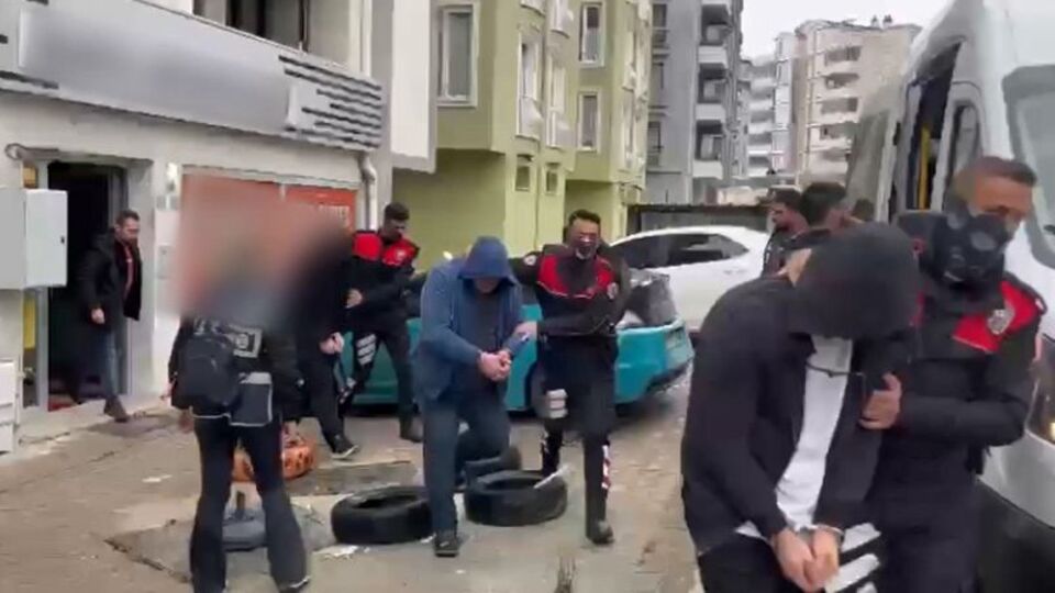 6 ilde fuhuş operasyonu: 22 gözaltı