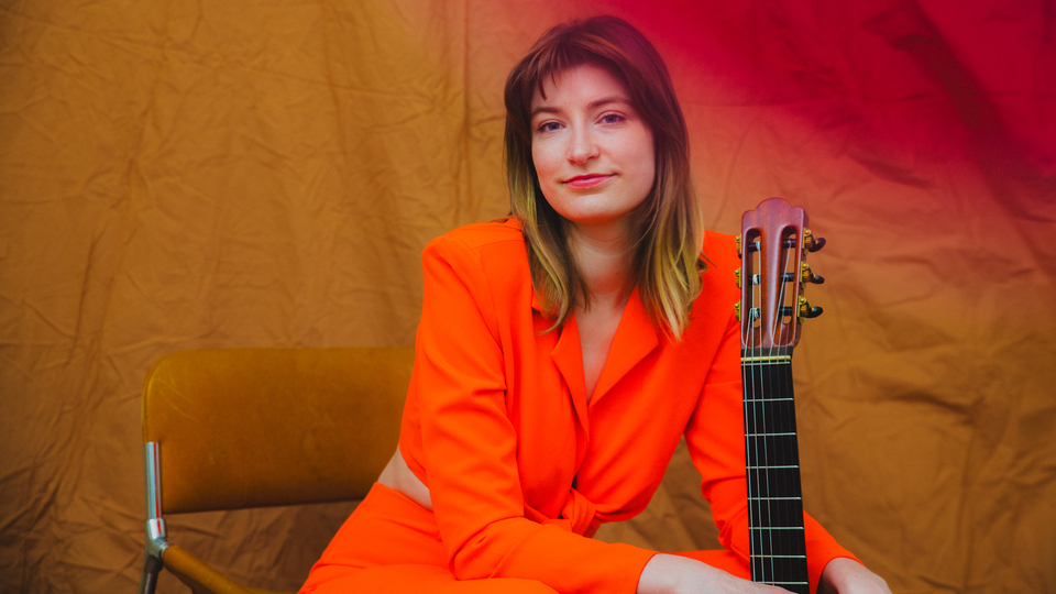 Klasik gitar virtüözü Julia Schuler AKM'de