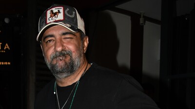 "Sevgilim değil arkadaşım"