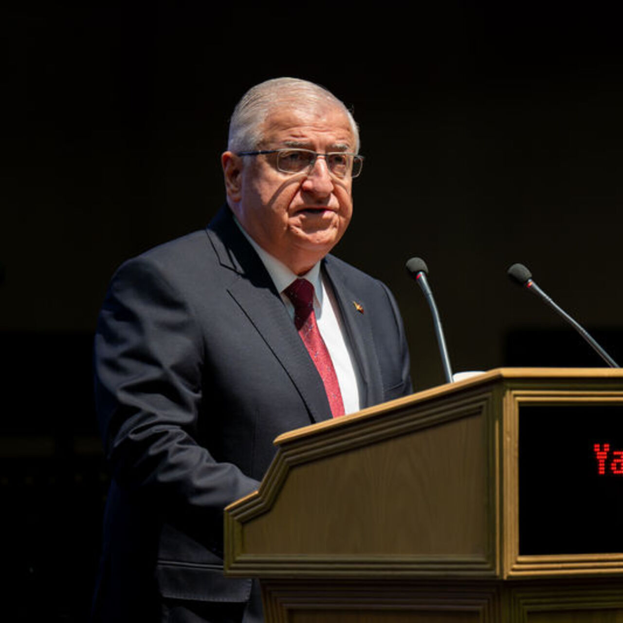 'Silahlar koşulsuz teslim edilmeli'