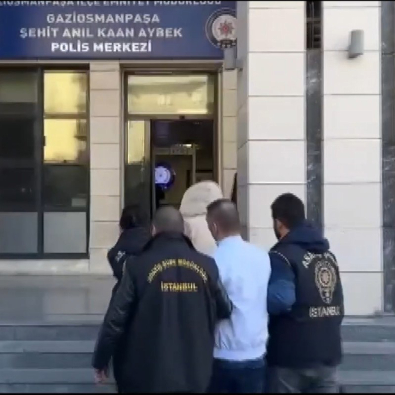 Firari çifte kelepçe! Yakalandılar!