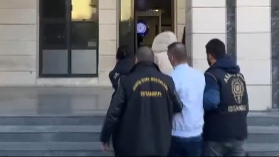 Firari çifte kelepçe! Yakalandılar!