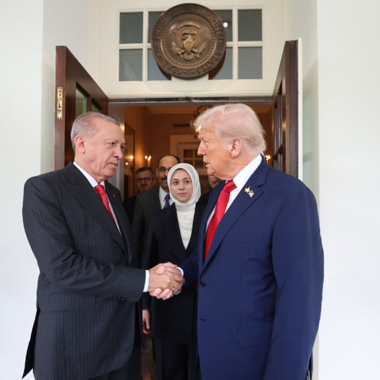 Trump: Erdoğan barışa çok yardımcı oldu