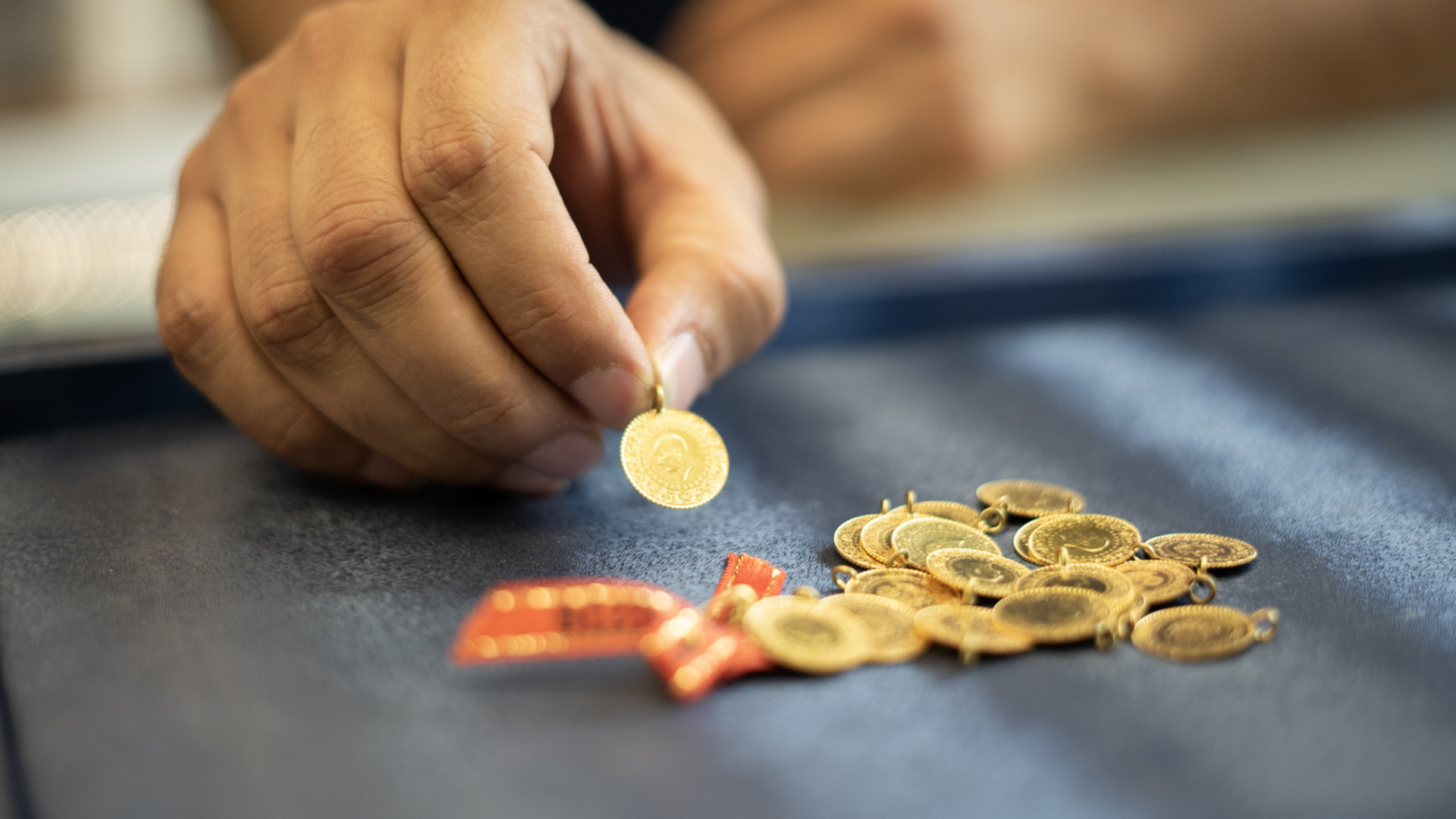 Altın Fiyatları Tavan Yaptı! 13 Ekim'de Gram, Çeyrek, Yarım ve Tam Altın Ne Kadar?
