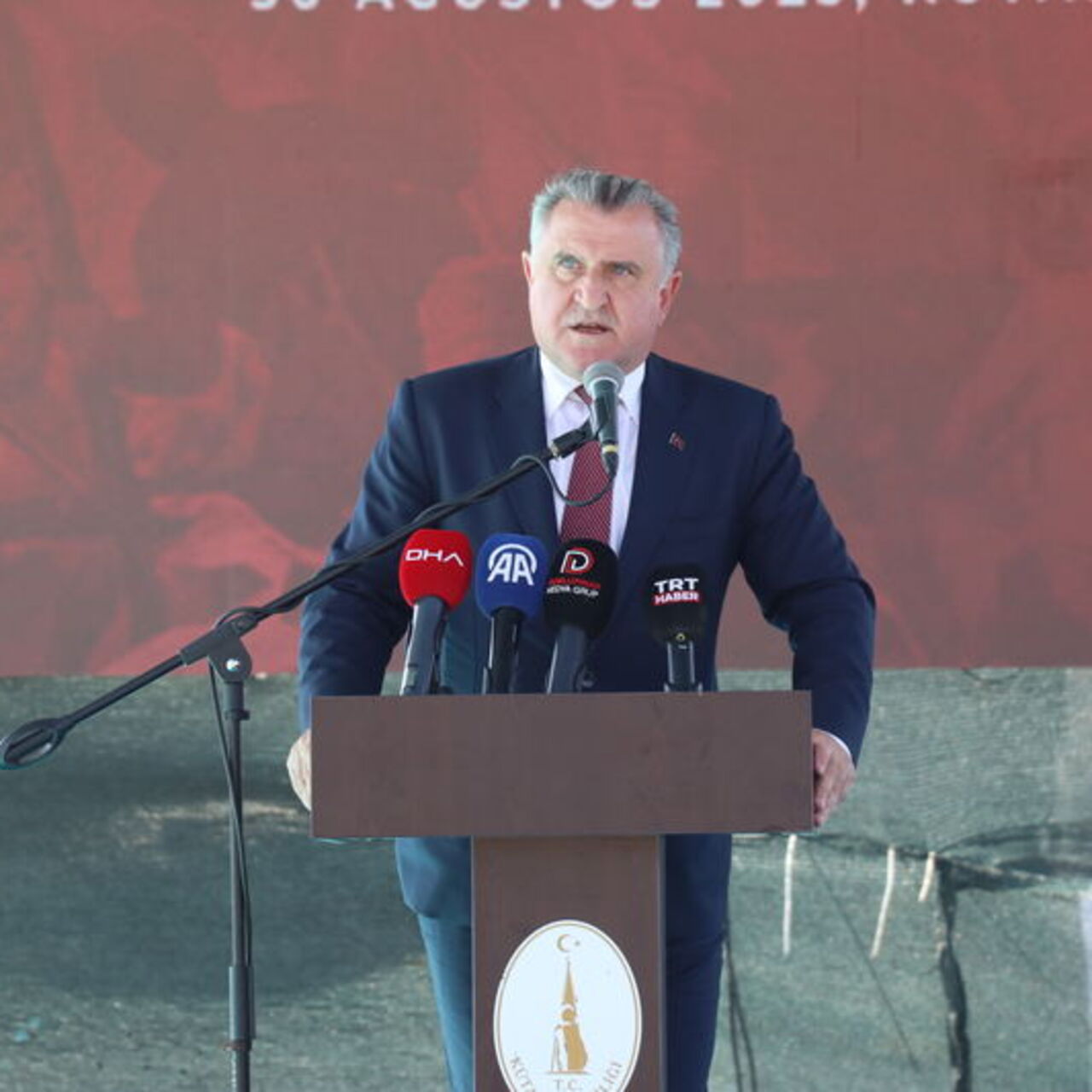 Bak: Burs ve kredi başvuruları başladı