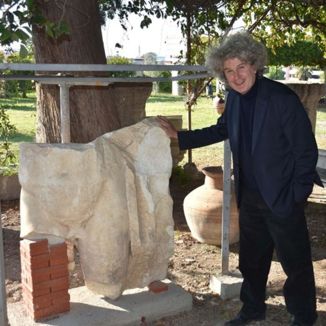 "İnsan ölçeğinin üstünde boyutlara sahip"