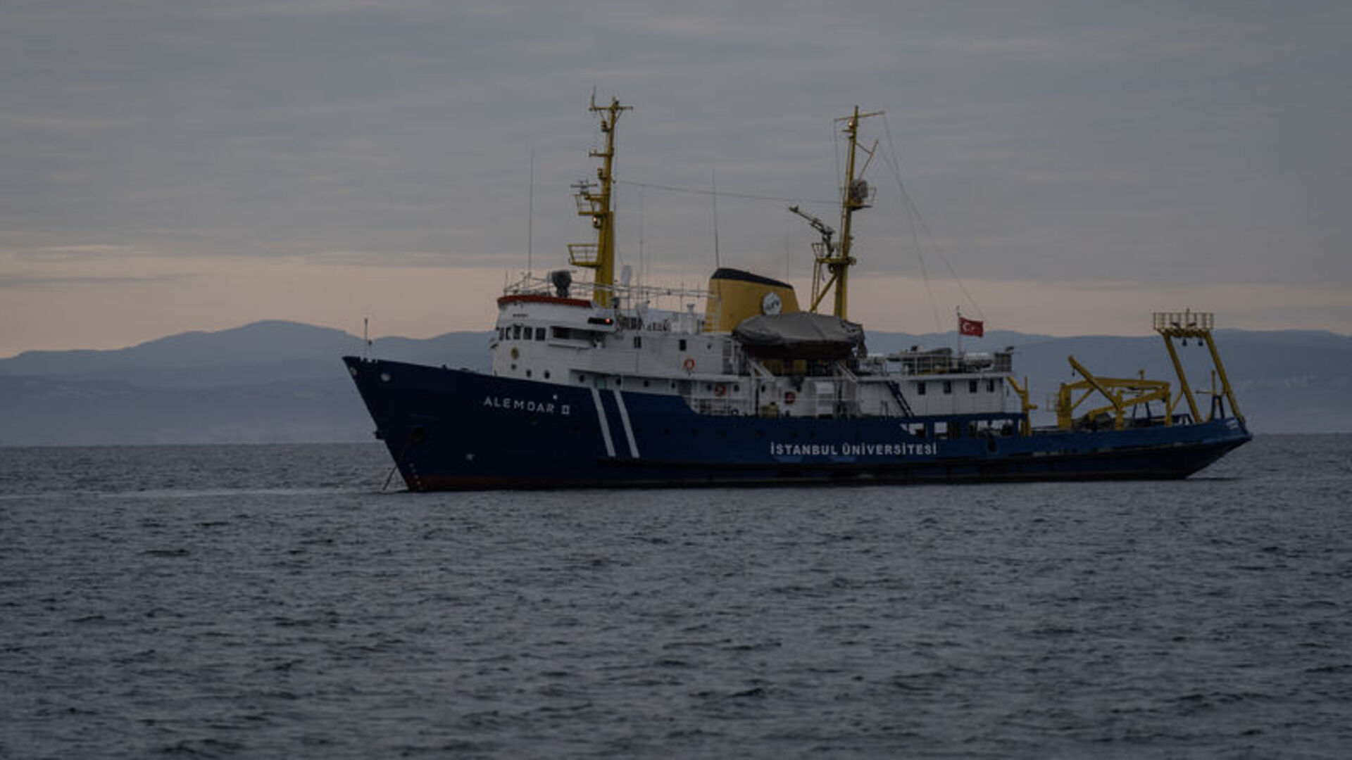 Marmara'nın Nabzı Tutuluyor: Bilim İnsanları Denizin Derinliklerine İniyor!