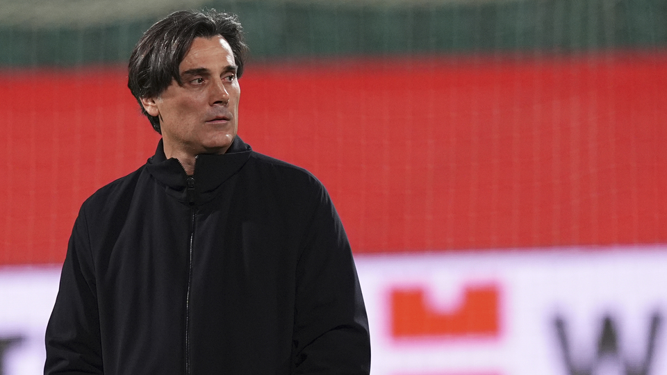 Montella'dan Berke Özer açıklaması!