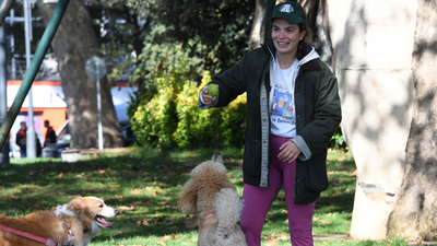 Köpekleriyle objektiflere yansıdı