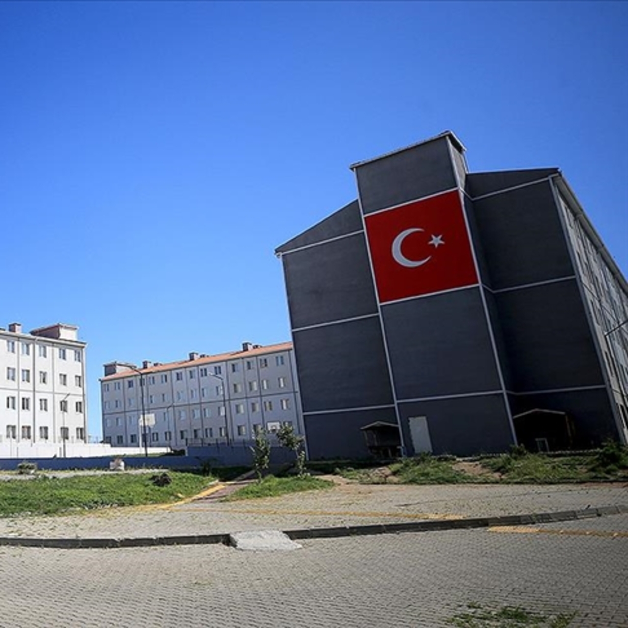Gözler KYK ek yurt başvurularında!